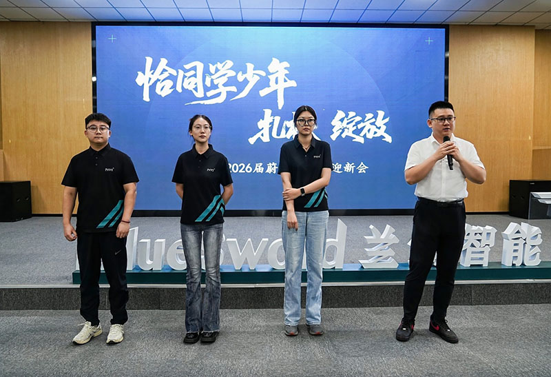 八组“扎根成长队”.jpg